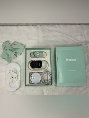 Owlet Smart Sock 3rd Gen & Video Monitor - Mint